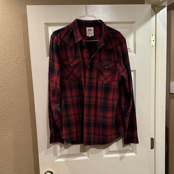 Levi's Red and Black Plaid Shirt - Picture 1 of 3